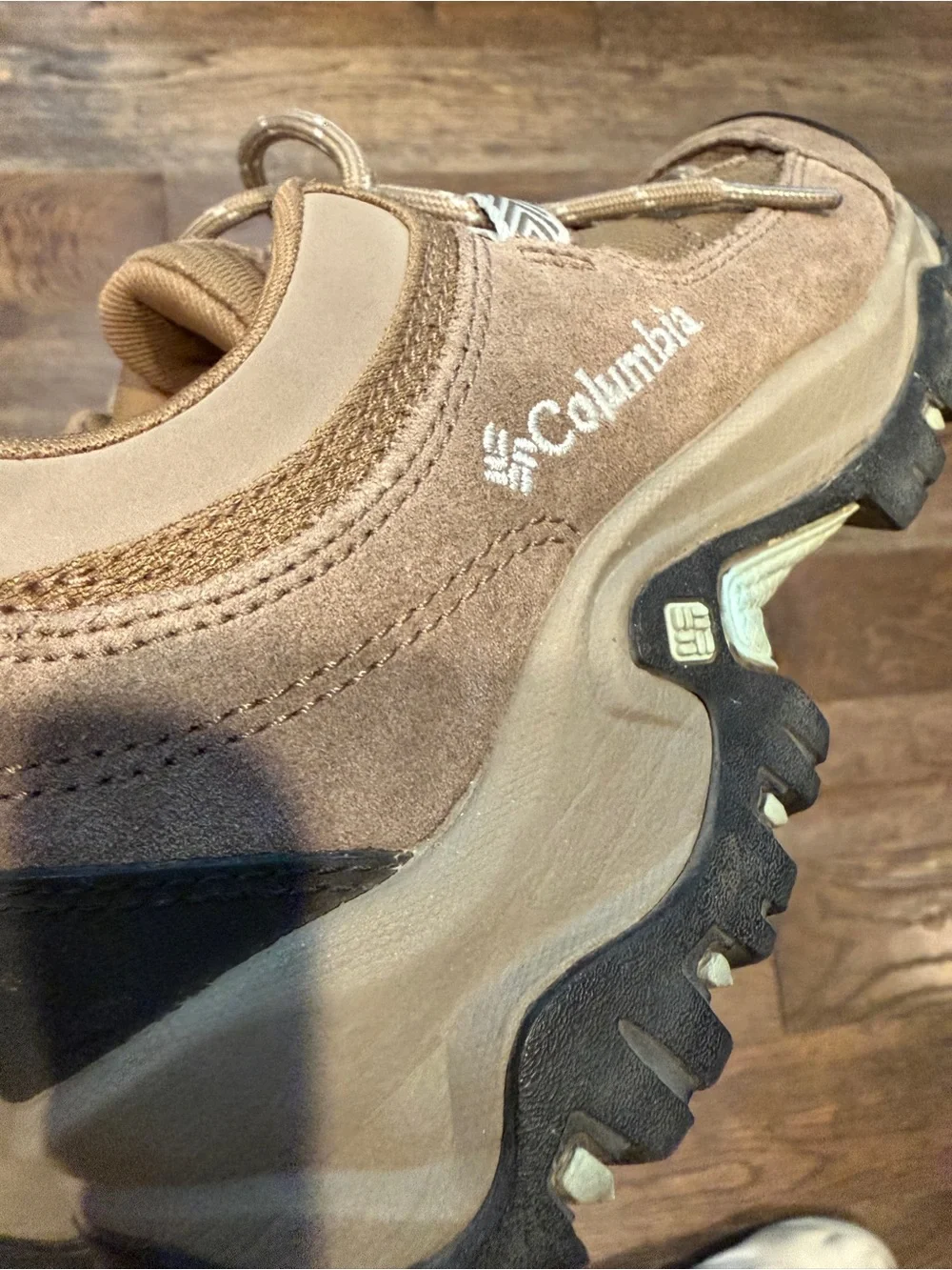 Columbia Woman's Hiking Sneakers